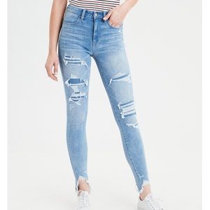 AMERICAN EAGLE JEANS